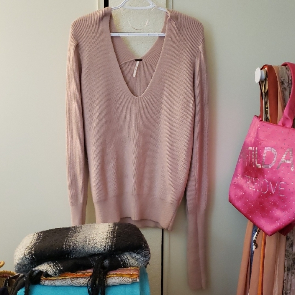 Free People Women's Pink V-Neck Sweater